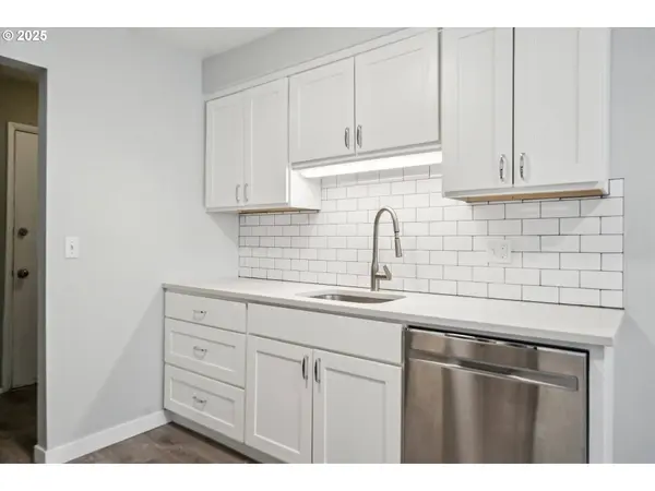 13155 SW ALLEN BLVD #20, Beaverton, OR 97005