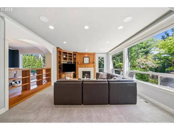 22556 SW 96TH DR, Tualatin, OR 97062