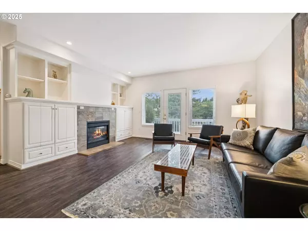 3088 CLUB HOUSE CT, West Linn, OR 97068