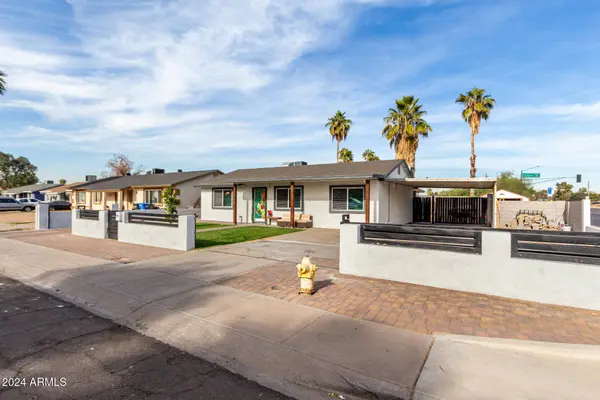 7502 W CORA Lane, Phoenix, AZ 85033