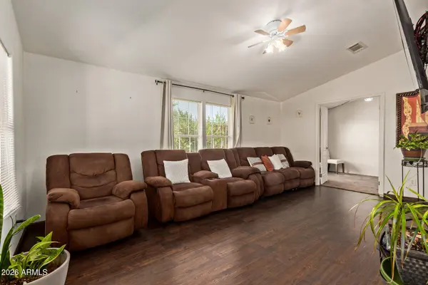 7300 N 51ST Avenue #118, Glendale, AZ 85301