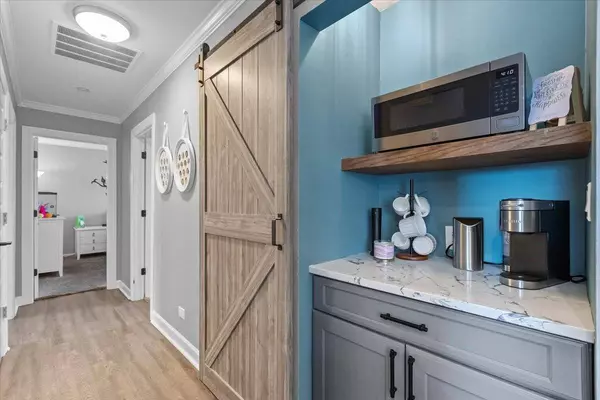 105 WALLACE ST, Bartlett, IL 60103