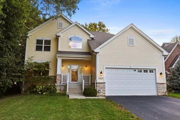 1337 N Portage AVE, Palatine, IL 60067