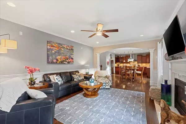 1337 N Portage AVE, Palatine, IL 60067