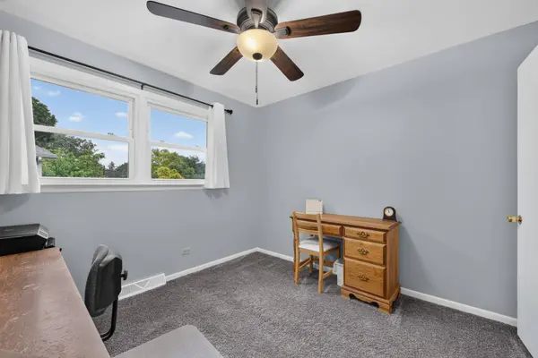 517 W North ST, Itasca, IL 60143