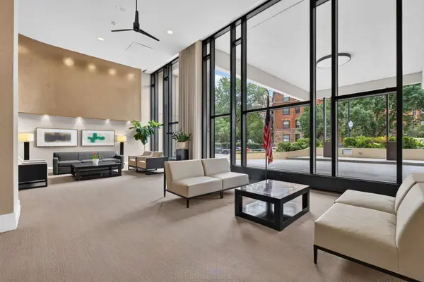 3930 N PINE GROVE AVE #1710, Chicago, IL 60613