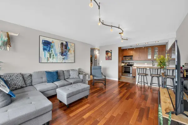 3930 N PINE GROVE AVE #1710, Chicago, IL 60613