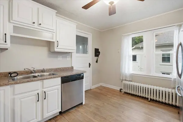 141 N cedar ST, Palatine, IL 60067