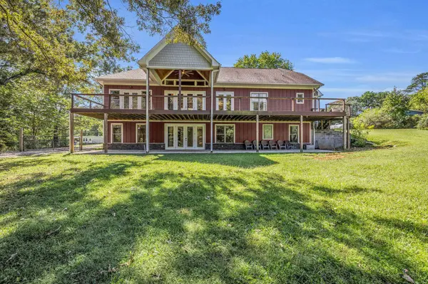 426 Simmons Tawzer RD, Chickamauga, GA 30707