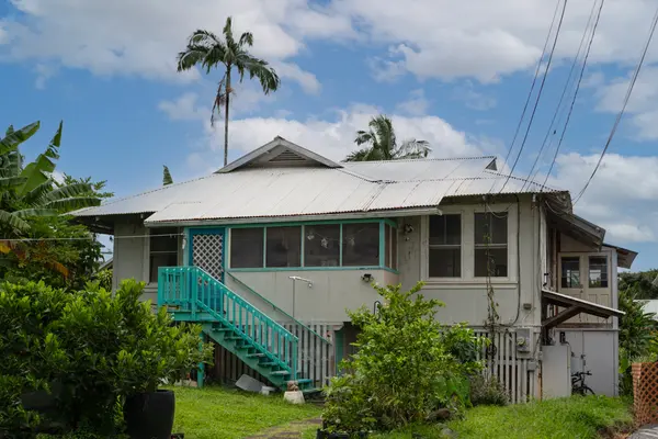398 Ohai St, Hilo, HI 96720-2330