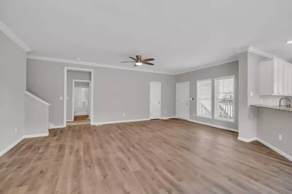 155 Waters Edge DR, Spring City, TN 37381