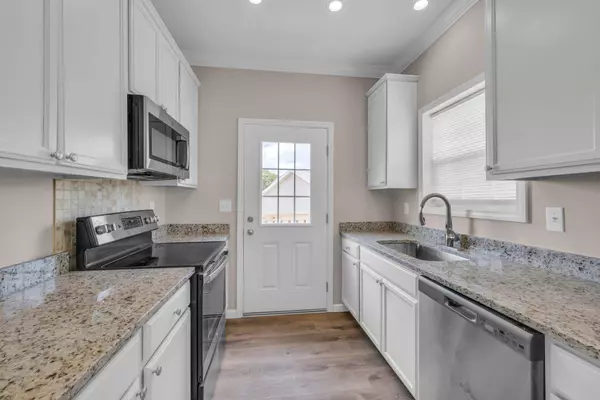 185 Waters Edge DR, Spring City, TN 37381