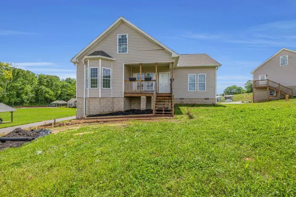 155 Waters Edge DR, Spring City, TN 37381