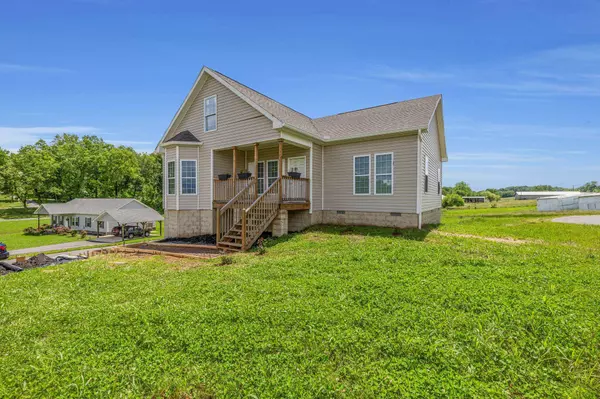 155 Waters Edge DR, Spring City, TN 37381