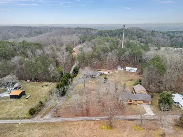 125 Bell CT, Chickamauga, GA 30707