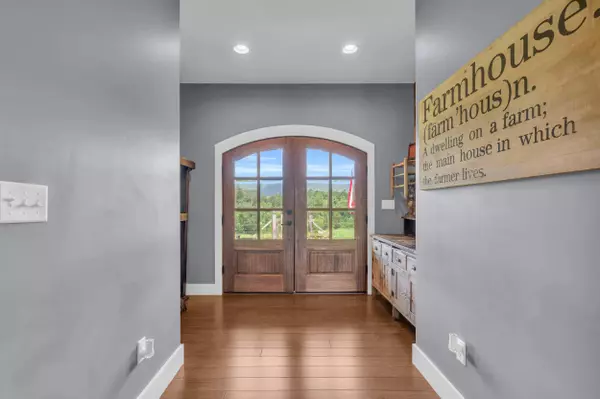 380 Wedgewood LN, Spring City, TN 37381