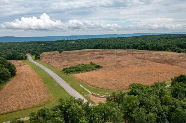 261 Gray Rock VW, Pikeville, TN 37367