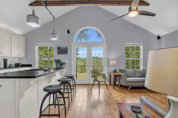 1015 Calm Water TRL, Sale Creek, TN 37373