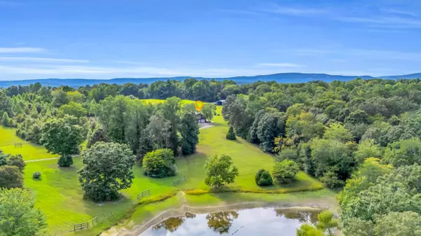 1011 Calm Water TRL, Sale Creek, TN 37373