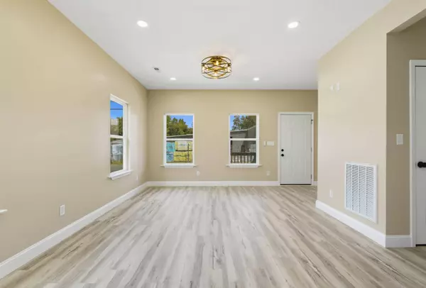 1808 Ocoee ST, Chattanooga, TN 37406