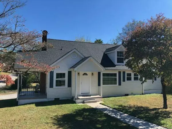 4094 University DR, Ooltewah, TN 37363