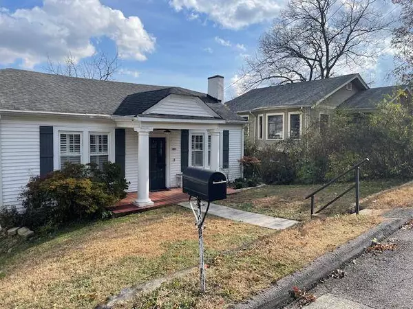 8 Clearview AVE, Chattanooga, TN 37404