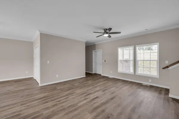 185 Waters Edge DR, Spring City, TN 37381