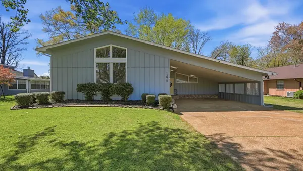1278 Village Green DR, Hixson, TN 37343