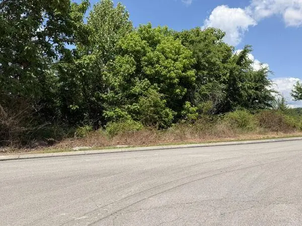 2136+2124 Short Leaf LN, Soddy Daisy, TN 37379