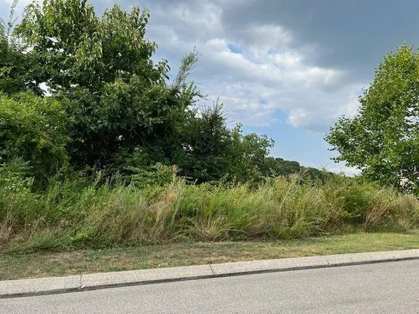2136+2124 Short Leaf LN, Soddy Daisy, TN 37379