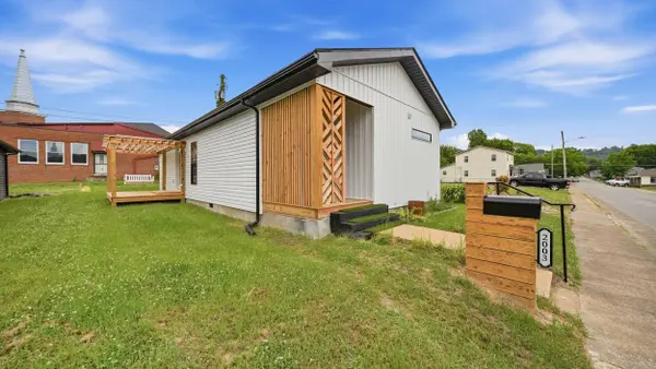 2003 Jackson ST, Chattanooga, TN 37404