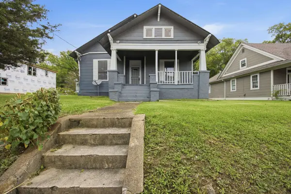 2111 Chamberlain AVE, Chattanooga, TN 37404