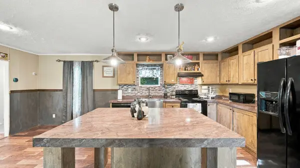 437 Sterling RD, Athens, TN 37303