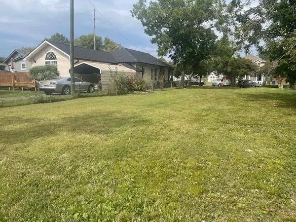 2204 12th ST, Chattanooga, TN 37404