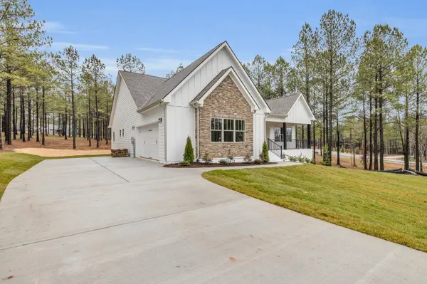 1075 Cumberland CIR, Jasper, TN 37347