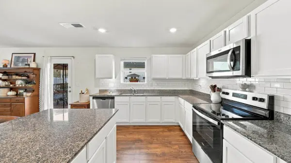 18 Draft ST, Rossville, GA 30741