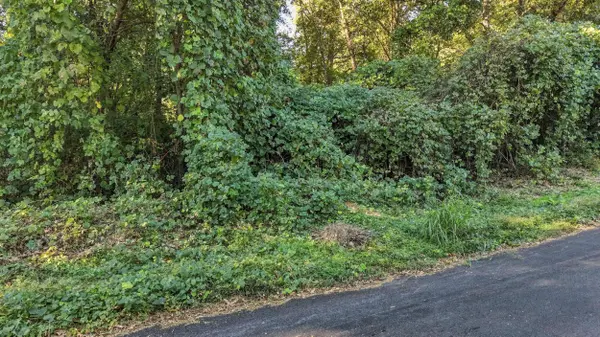 7364 Mccormack DR, Hixson, TN 37343