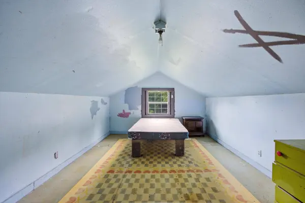 22 Mount Olive RD, Lookout Mountain, GA 30750