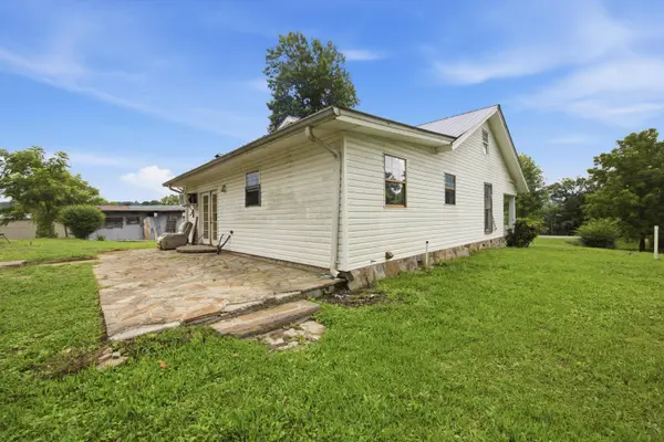 22 Mount Olive RD, Lookout Mountain, GA 30750
