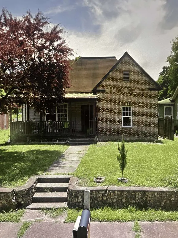 1510 E 16th St, Chattanooga, TN 37404