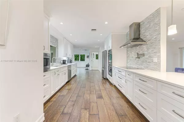 6840 N Cartee Road, Palmetto Bay, FL 33158