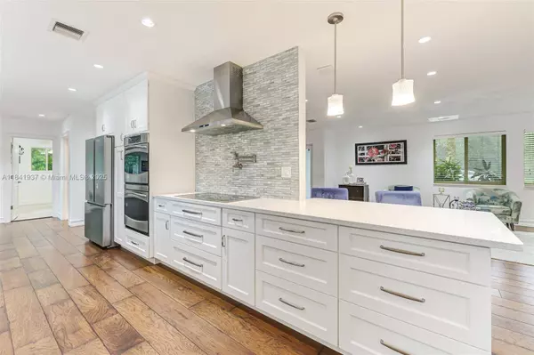 6840 N Cartee Road, Palmetto Bay, FL 33158