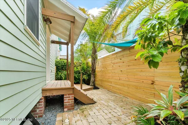 121 MOORE ST, St. Augustine, FL 32084