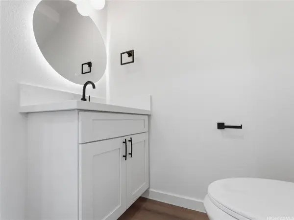 94-690 Lumiauau ST #TT5, Waipahu, HI 96797