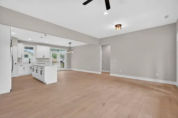 10275 DALMATIAN DR, Mcgaheysville, VA 22840