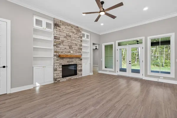 10310 DALMATIAN DR, Mcgaheysville, VA 22840