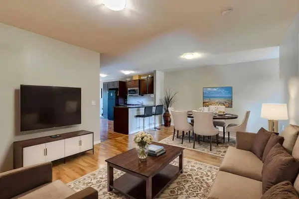 4 AVENUE AVE #324B, Strathmore, AB T1P 1B5