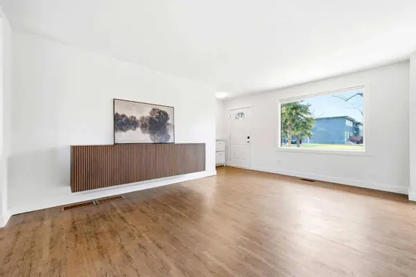 2211 19 ST NE #231, Calgary, AB T2E4Y5