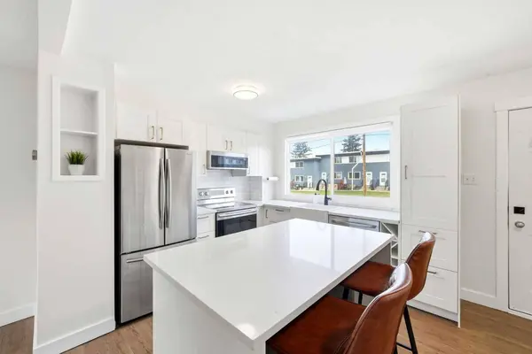 2211 19 ST NE #231, Calgary, AB T2E4Y5