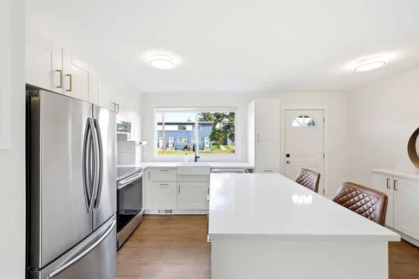 2211 19 ST NE #231, Calgary, AB T2E4Y5